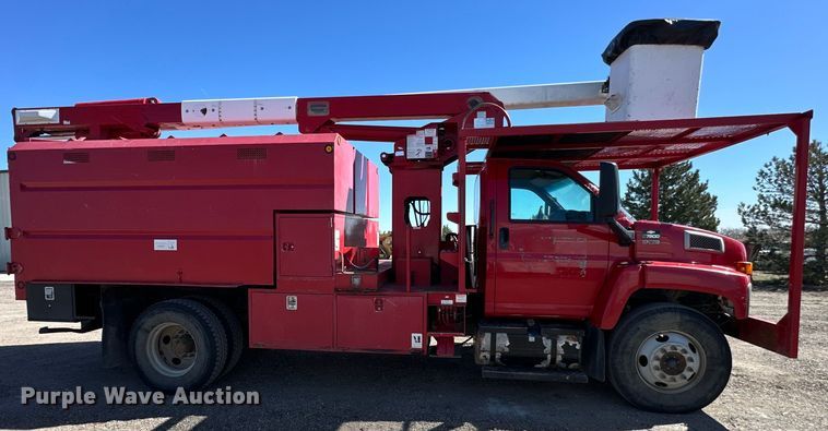 image for item NJ9413 2003 Chevrolet C7500 forestry bucket truck