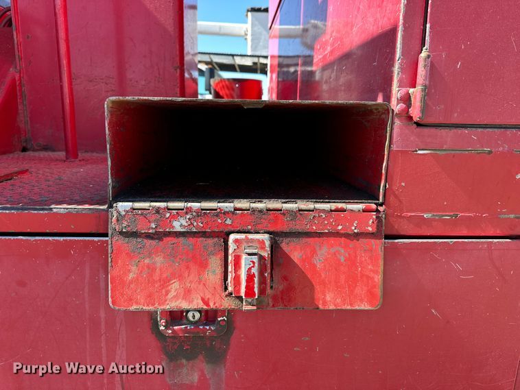 image for item NJ9413 2003 Chevrolet C7500 forestry bucket truck