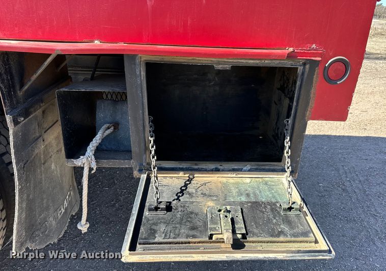 image for item NJ9413 2003 Chevrolet C7500 forestry bucket truck