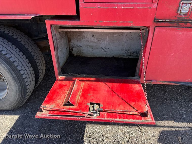 image for item NJ9413 2003 Chevrolet C7500 forestry bucket truck