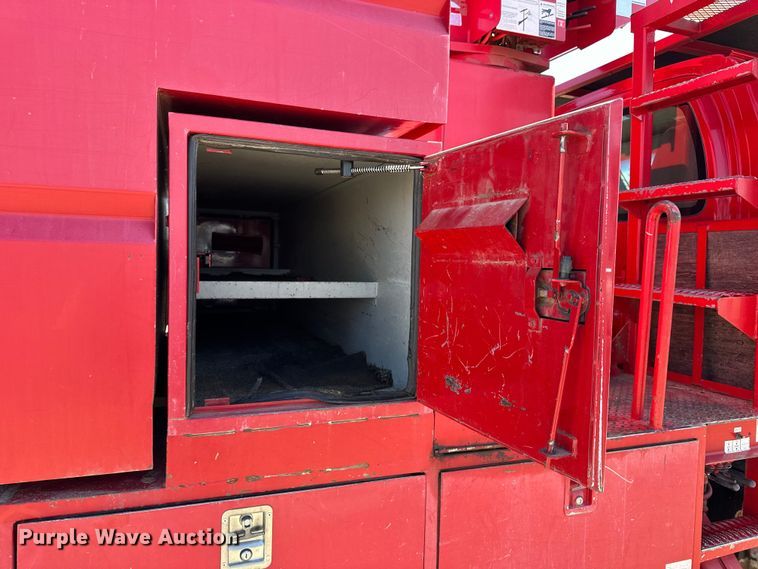 image for item NJ9413 2003 Chevrolet C7500 forestry bucket truck