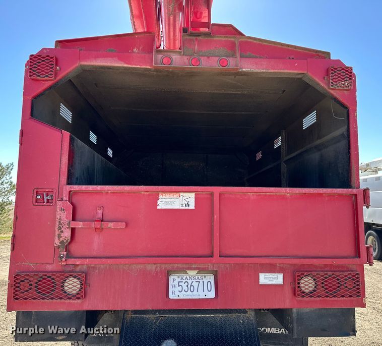 image for item NJ9413 2003 Chevrolet C7500 forestry bucket truck