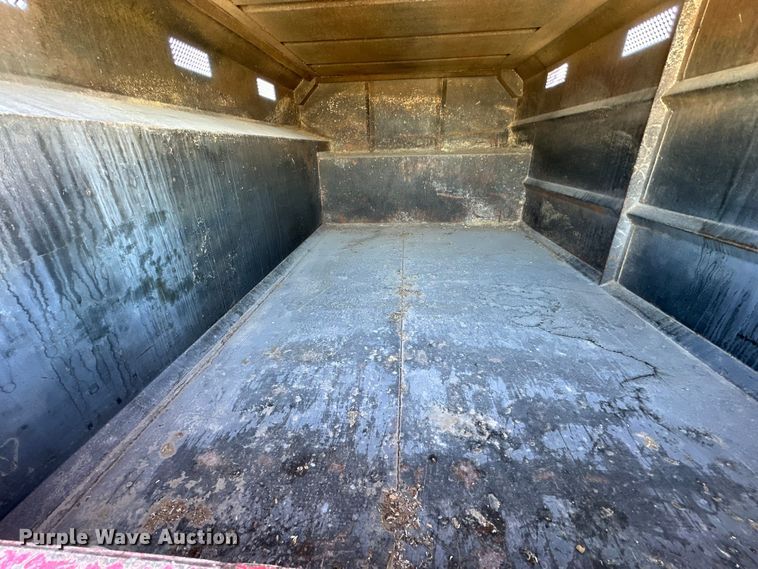 image for item NJ9413 2003 Chevrolet C7500 forestry bucket truck