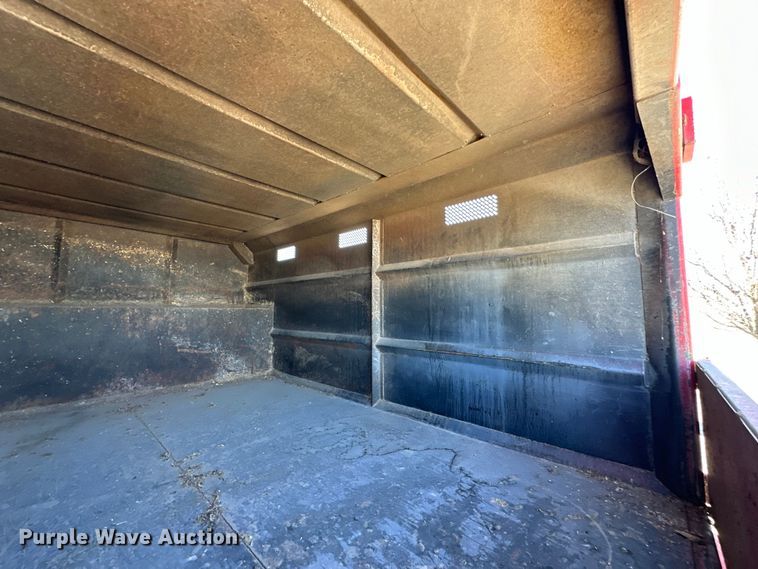 image for item NJ9413 2003 Chevrolet C7500 forestry bucket truck