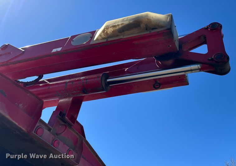 image for item NJ9413 2003 Chevrolet C7500 forestry bucket truck