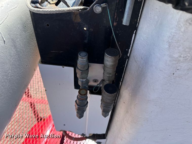 image for item NJ9413 2003 Chevrolet C7500 forestry bucket truck