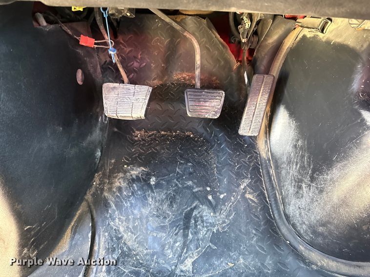 image for item NJ9413 2003 Chevrolet C7500 forestry bucket truck