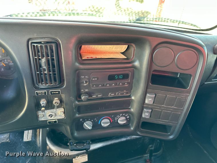 image for item NJ9413 2003 Chevrolet C7500 forestry bucket truck