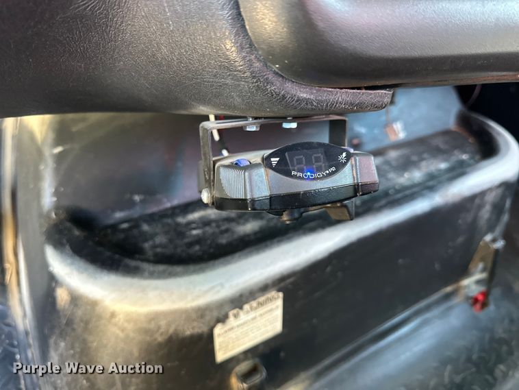 image for item NJ9413 2003 Chevrolet C7500 forestry bucket truck