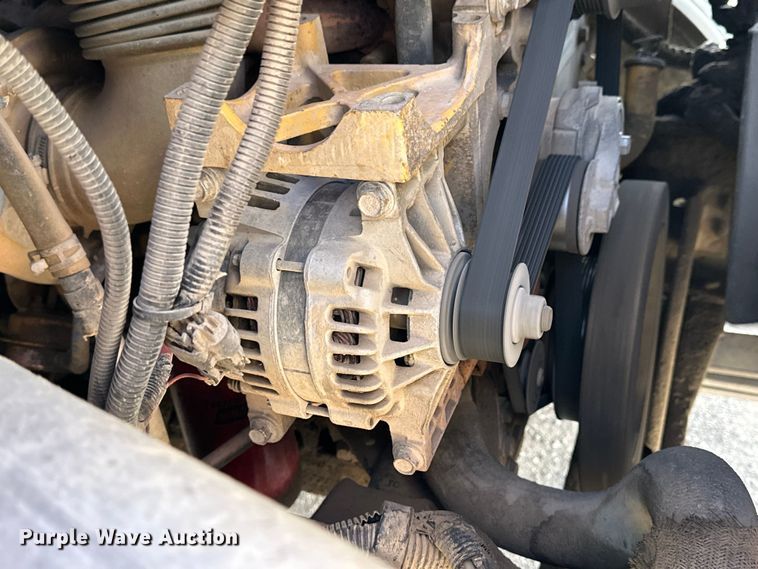 image for item NJ9413 2003 Chevrolet C7500 forestry bucket truck