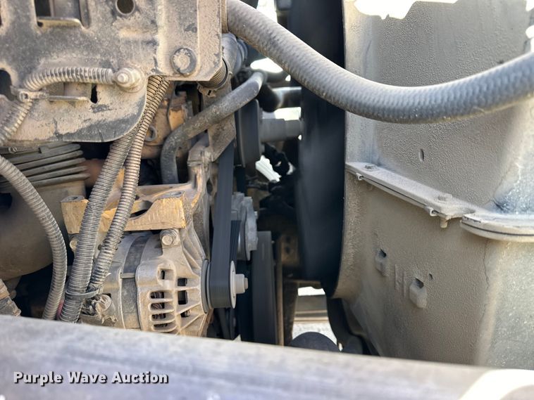 image for item NJ9413 2003 Chevrolet C7500 forestry bucket truck