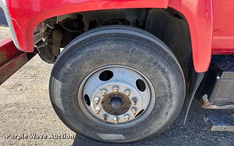 image for item NJ9413 2003 Chevrolet C7500 forestry bucket truck