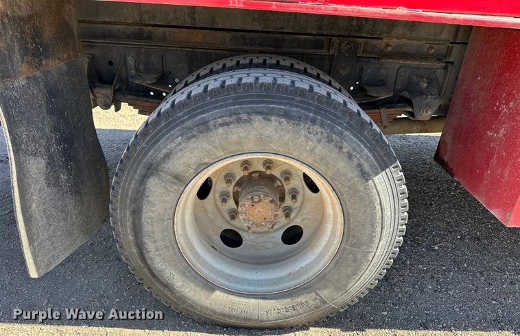 image for item NJ9413 2003 Chevrolet C7500 forestry bucket truck