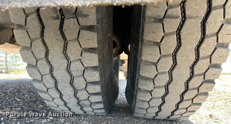 image for item NJ9413 2003 Chevrolet C7500 forestry bucket truck