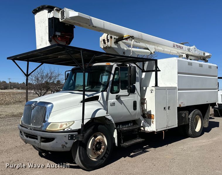image for item NJ9414 2008 International  4300 forestry bucket truck