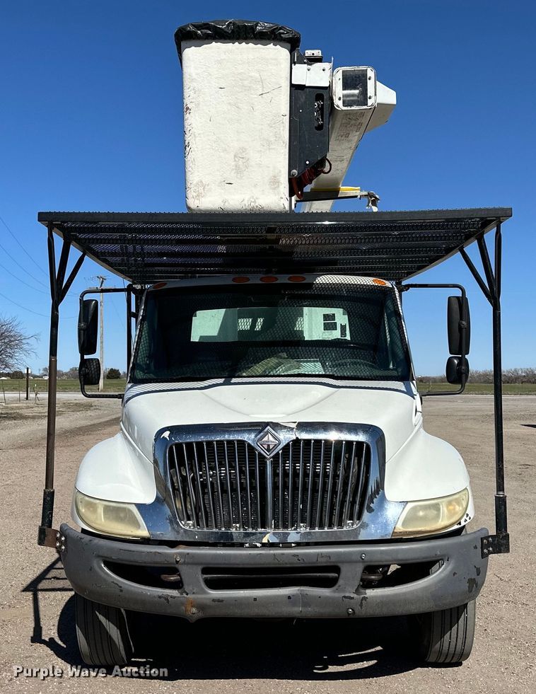 image for item NJ9414 2008 International  4300 forestry bucket truck