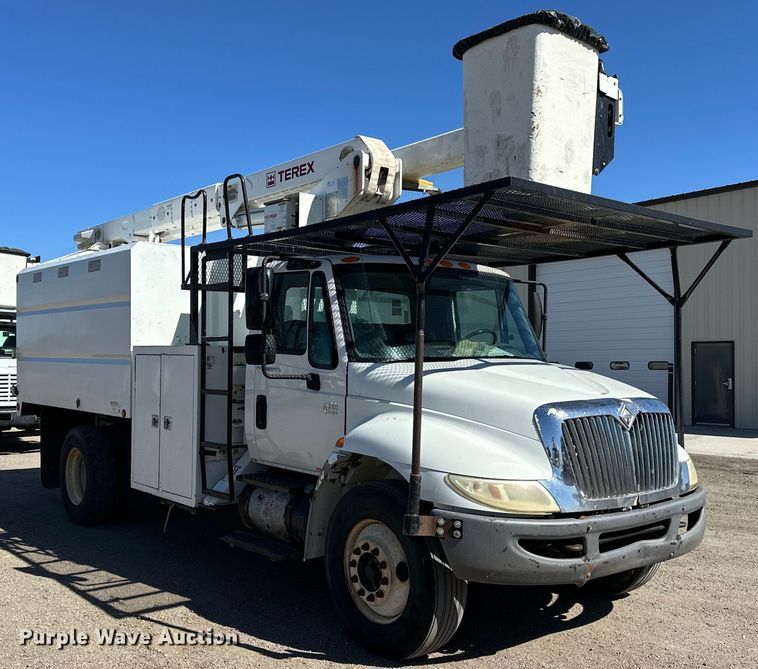 image for item NJ9414 2008 International  4300 forestry bucket truck