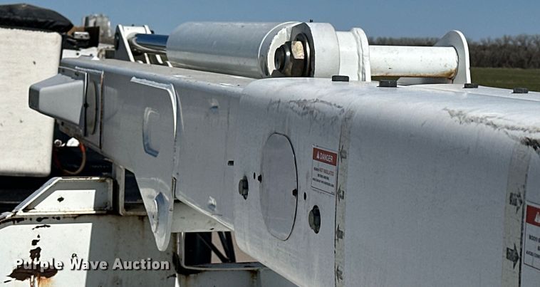 image for item NJ9414 2008 International  4300 forestry bucket truck