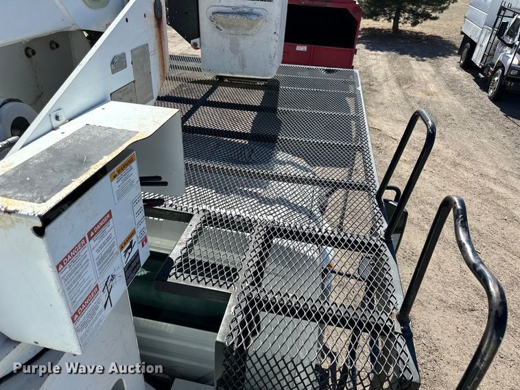 image for item NJ9414 2008 International  4300 forestry bucket truck