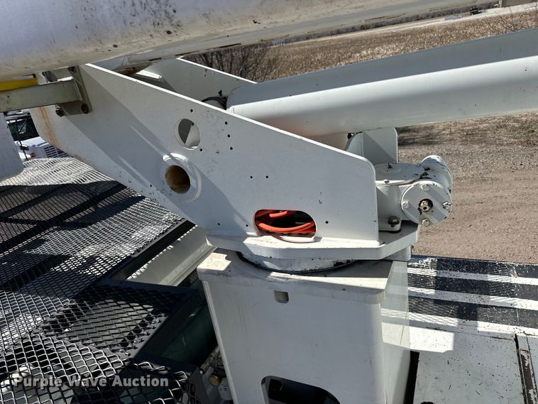 image for item NJ9414 2008 International  4300 forestry bucket truck