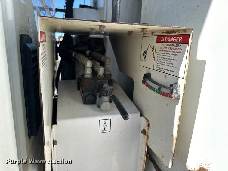 image for item NJ9415 2008 International  4300 forestry bucket truck