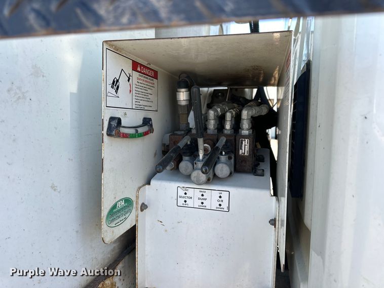 image for item NJ9415 2008 International  4300 forestry bucket truck