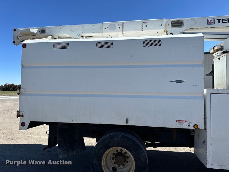 image for item NJ9415 2008 International  4300 forestry bucket truck