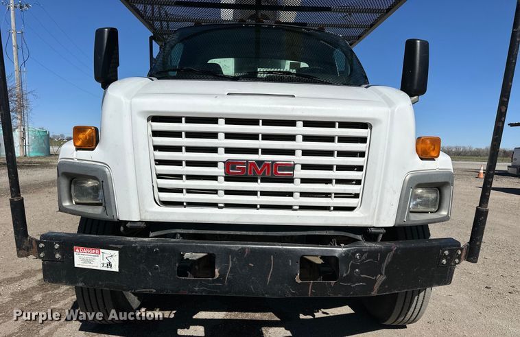 image for item NJ9416 2005 GMC C7500 forestry bucket truck