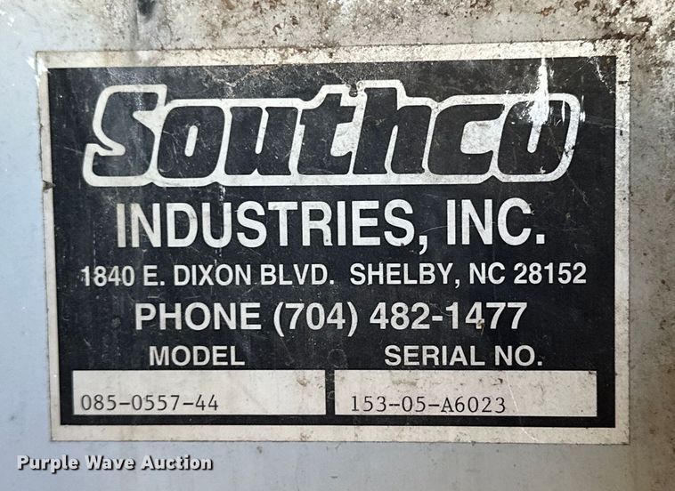 image for item NJ9416 2005 GMC C7500 forestry bucket truck