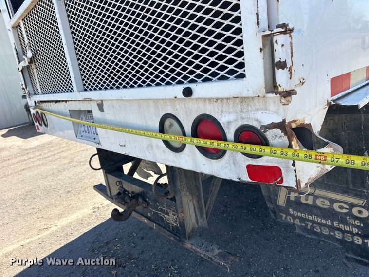 image for item NJ9416 2005 GMC C7500 forestry bucket truck