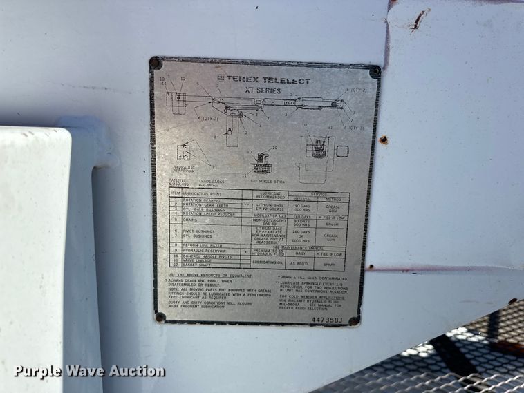 image for item NJ9416 2005 GMC C7500 forestry bucket truck