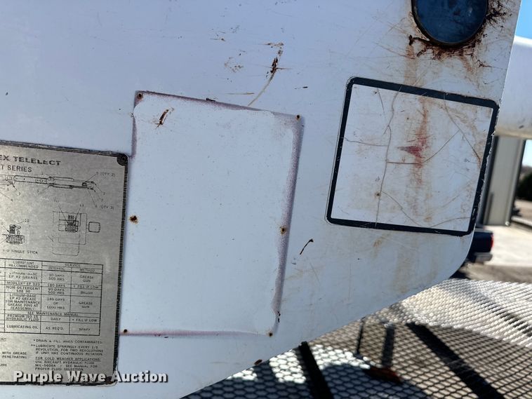 image for item NJ9416 2005 GMC C7500 forestry bucket truck