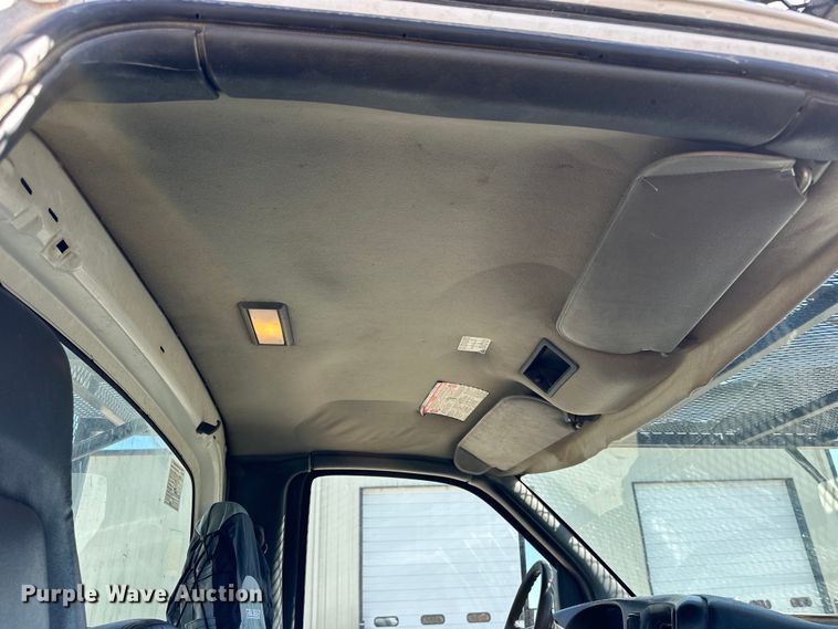 image for item NJ9416 2005 GMC C7500 forestry bucket truck