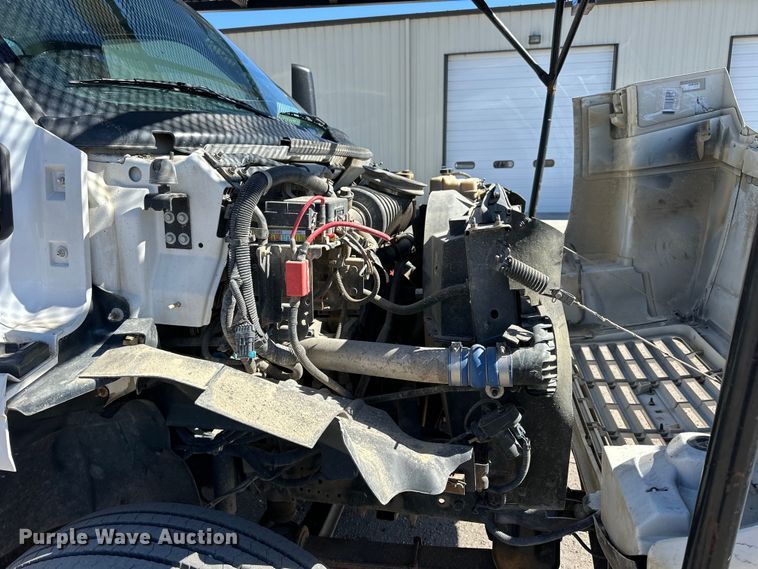 image for item NJ9416 2005 GMC C7500 forestry bucket truck