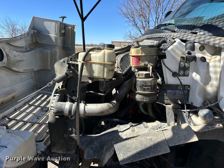 image for item NJ9416 2005 GMC C7500 forestry bucket truck