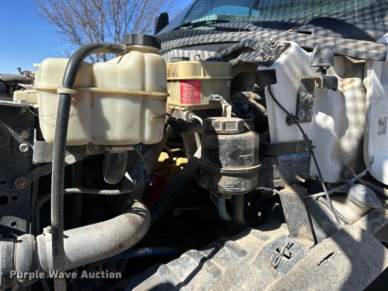 image for item NJ9416 2005 GMC C7500 forestry bucket truck