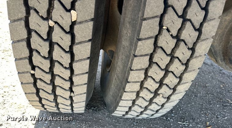 image for item NJ9416 2005 GMC C7500 forestry bucket truck