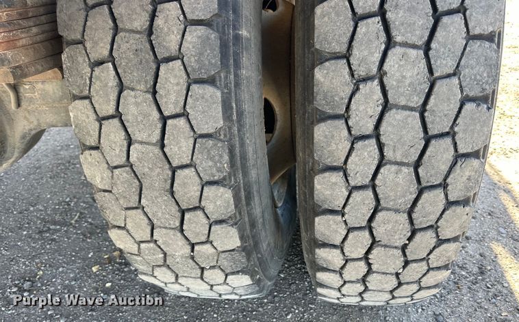 image for item NJ9416 2005 GMC C7500 forestry bucket truck