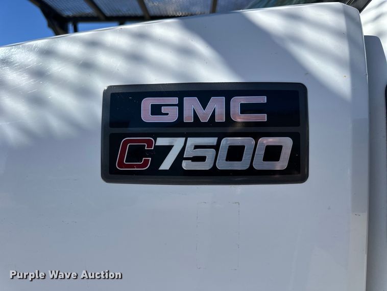 image for item NJ9416 2005 GMC C7500 forestry bucket truck