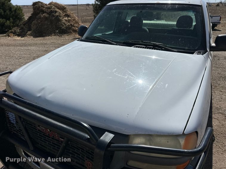 image for item NJ9417 2007 GMC Sierra 1500 pickup truck