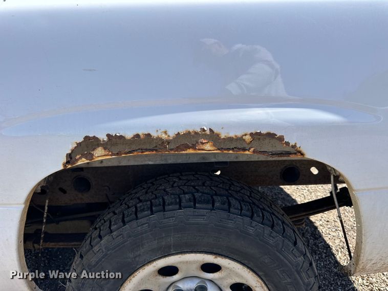 image for item NJ9417 2007 GMC Sierra 1500 pickup truck