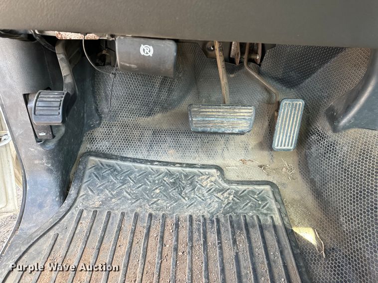 image for item NJ9417 2007 GMC Sierra 1500 pickup truck