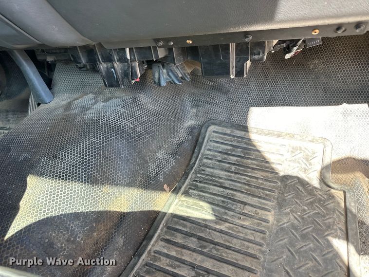 image for item NJ9417 2007 GMC Sierra 1500 pickup truck