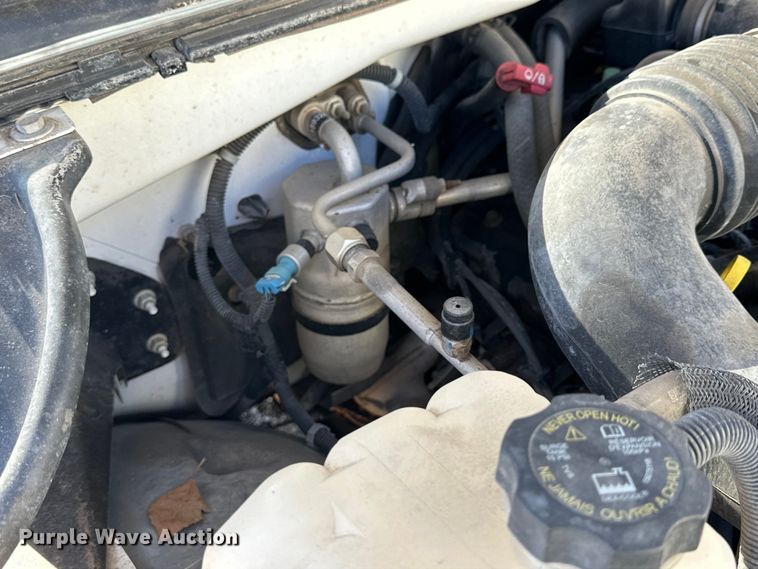 image for item NJ9417 2007 GMC Sierra 1500 pickup truck