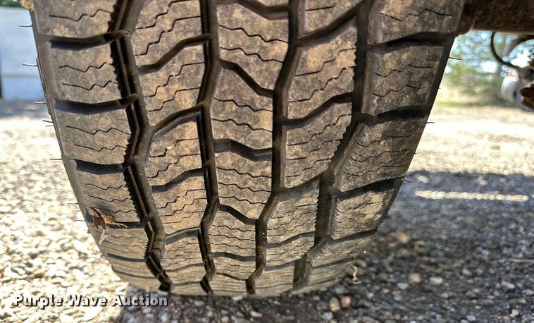 image for item NJ9417 2007 GMC Sierra 1500 pickup truck