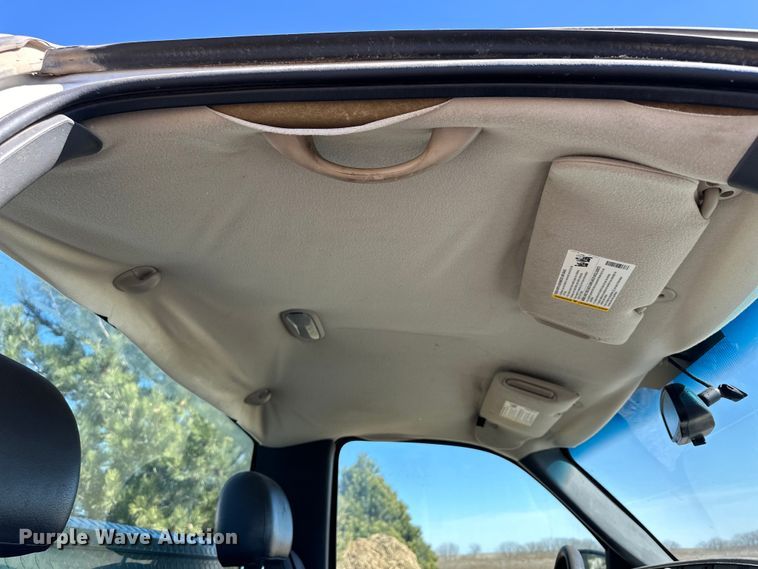 image for item NJ9418 2004 GMC Sierra 1500 pickup truck