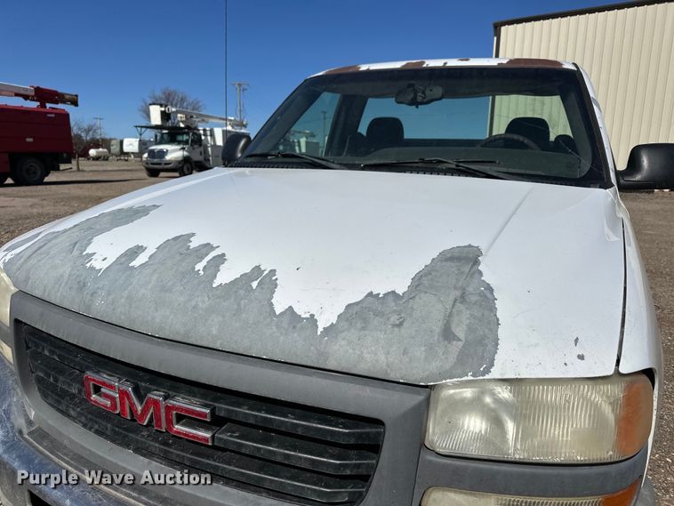 image for item NJ9419 2007 GMC Sierra 1500 pickup truck