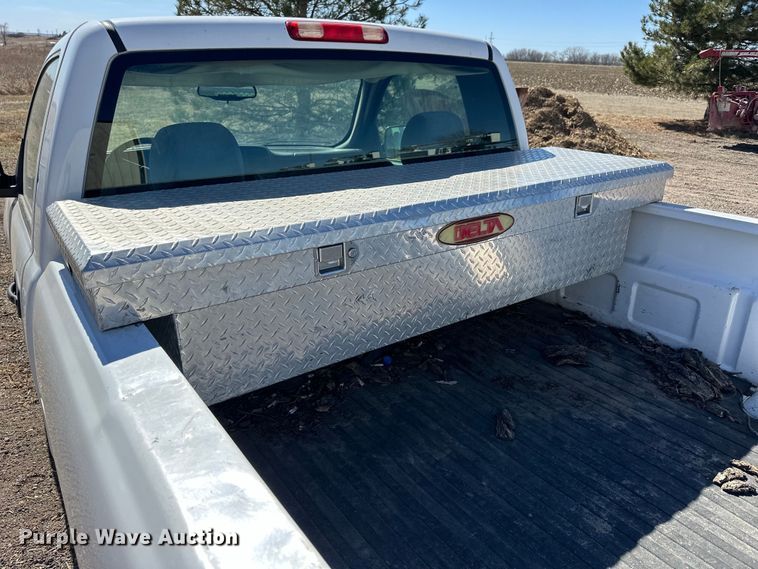 image for item NJ9419 2007 GMC Sierra 1500 pickup truck