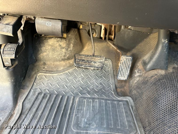 image for item NJ9419 2007 GMC Sierra 1500 pickup truck