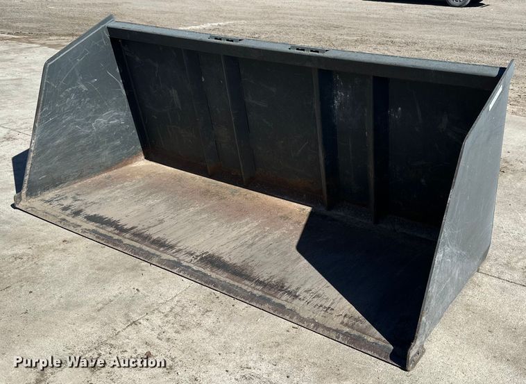 image for item NJ9420 Skid steer bucket